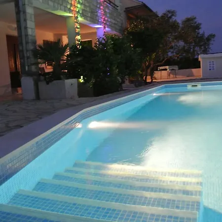 Apartments Priko Stari Grad  Extérieur photo